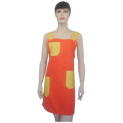 Avental duplo, dois bolsos inferiores e um superior, ajuste por atilhos.